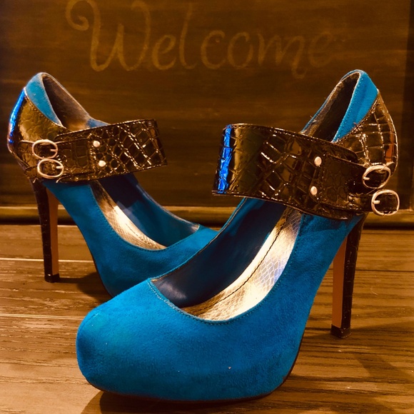 BAMBOO Blue Fx Suede & Black Patent Whimsy Goth Buckle Mary Jane High Heels~7 - Picture 3 of 14